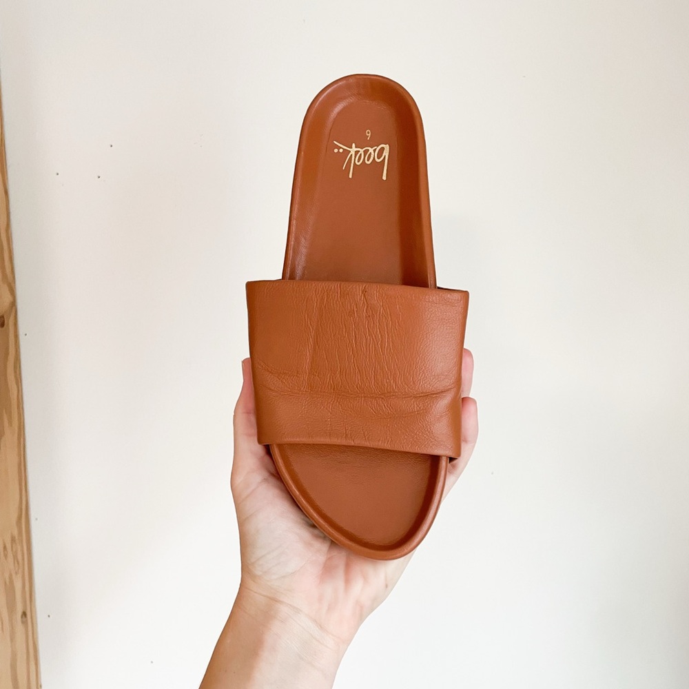 BEEK Pelican Sandals Honey platform size 6
